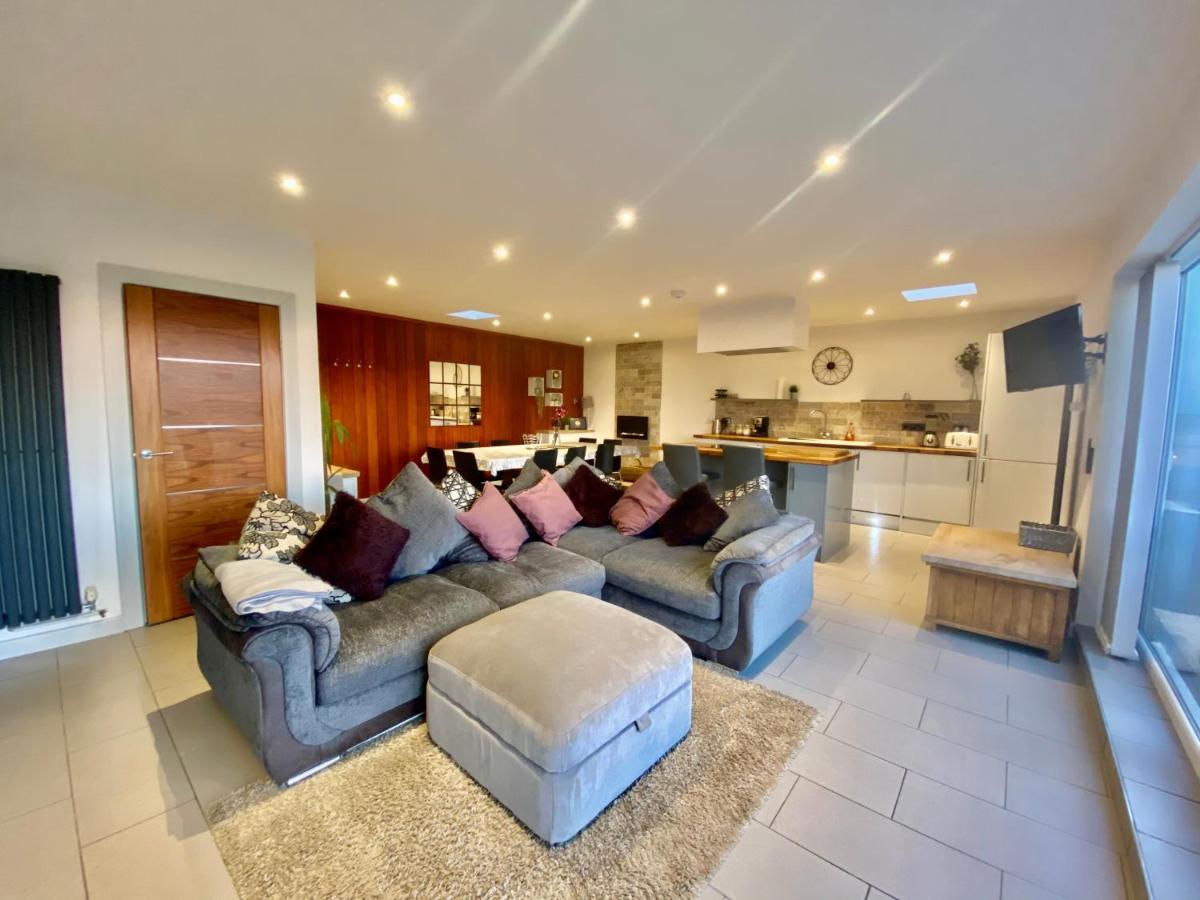 Clover Cottage Beeley Buitenkant foto